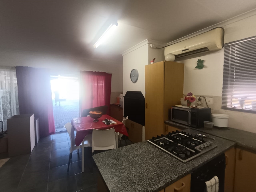 4 Bedroom Property for Sale in Hadison Park Northern Cape